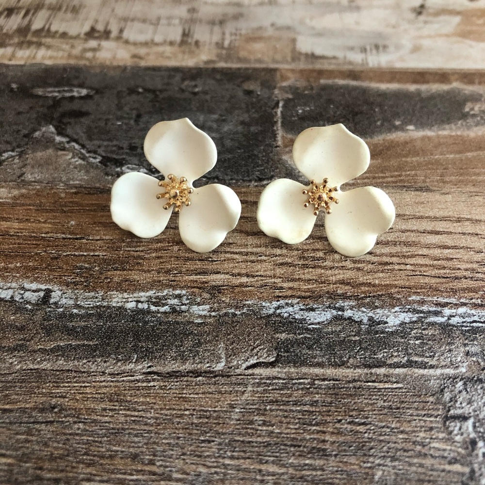 Flower earrings